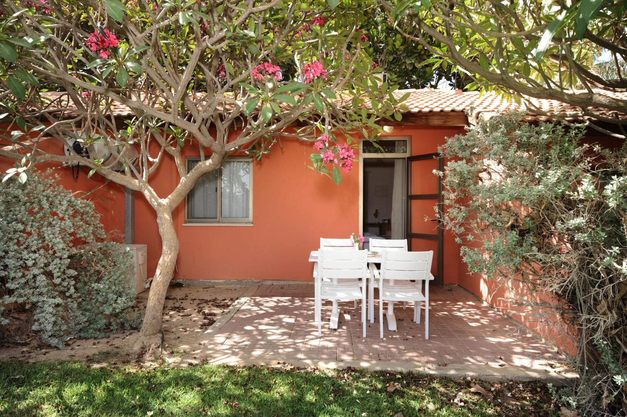 Almog Hotel