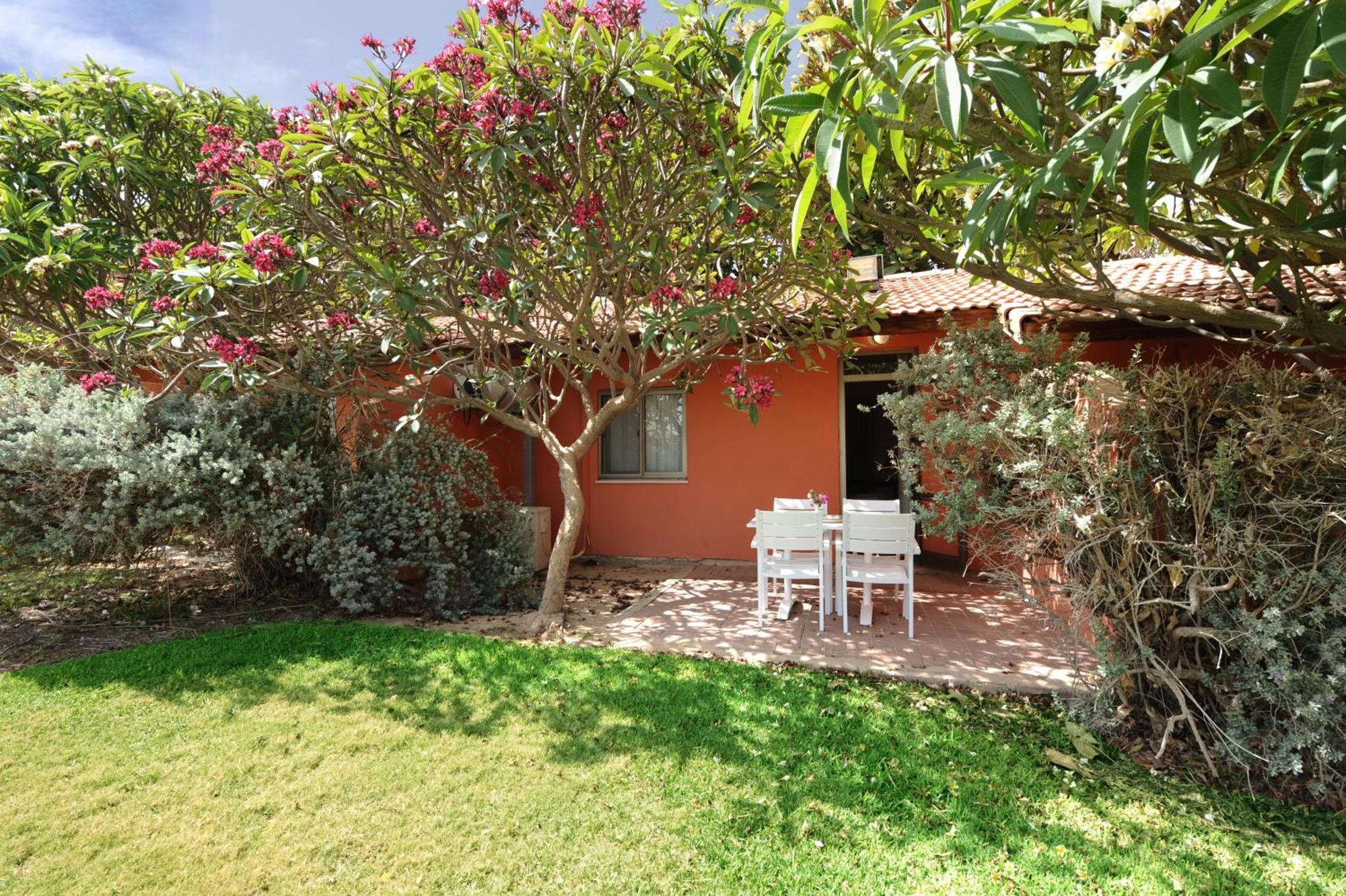 Almog Hotel אלמוג