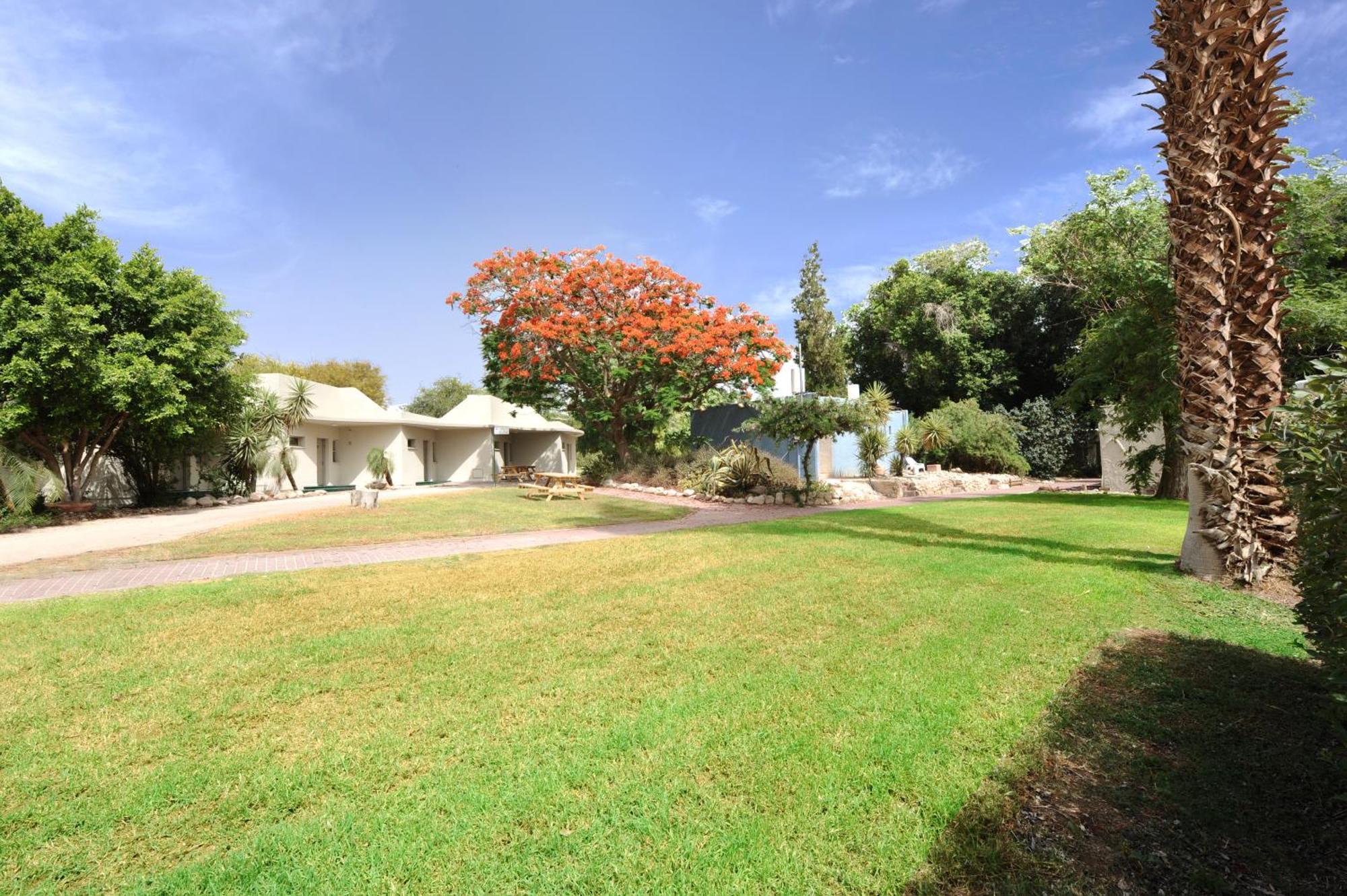 Almog Hotel 3*
